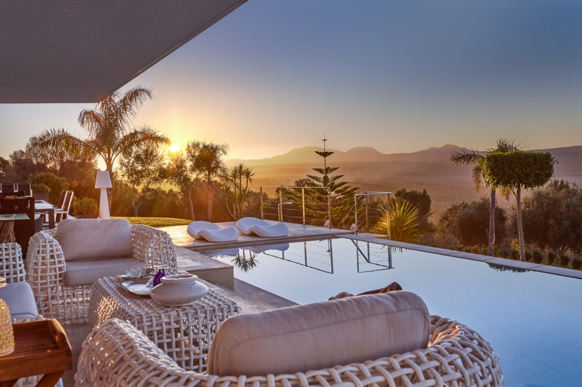 Terrace and pool of the Eden Roc villa in Majorca